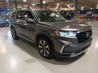 Used 2025 Honda Pilot Touring video 1