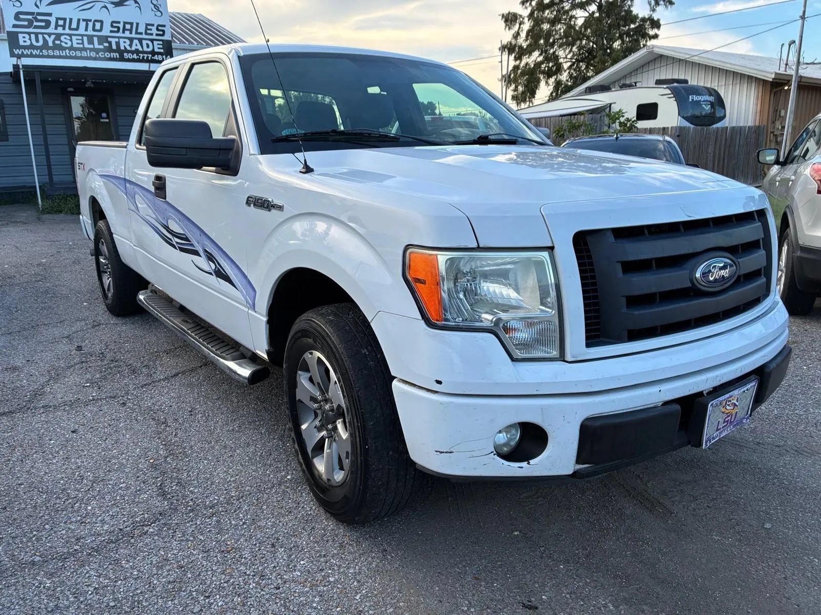 Used 2012 Ford F150 STX w/ STX Decor Pkg RWD image 2