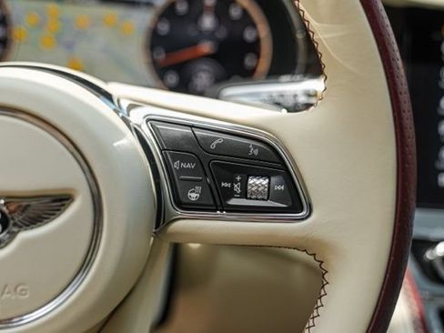 Used 2022 Bentley Flying Spur V8 AWD/4WD image 31