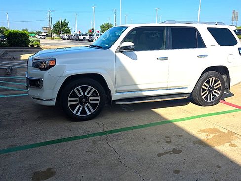 Used 2019 Toyota 4Runner Limited RWD image 3