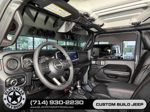Used 2026 Jeep Wrangler Unlimited Rubicon AWD/4WD image 17