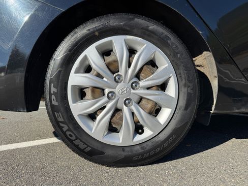 Used 2020 Hyundai Accent SE image 60