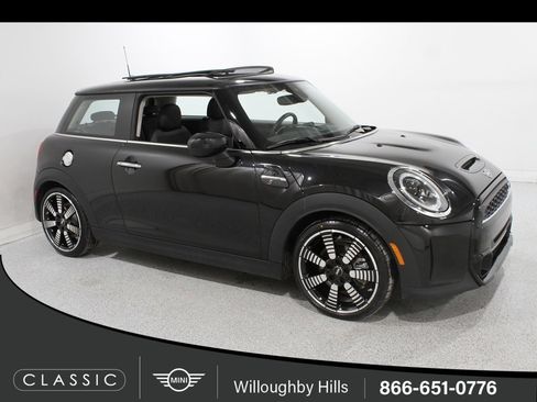 Certified 2023 MINI Cooper S image 1