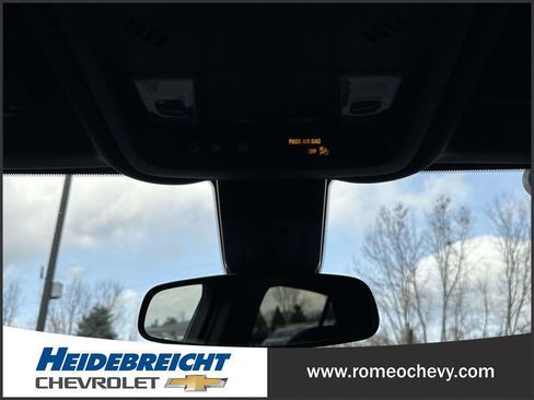 Certified 2023 Chevrolet Equinox RS w/ LPO, Floor Liner Package image 31