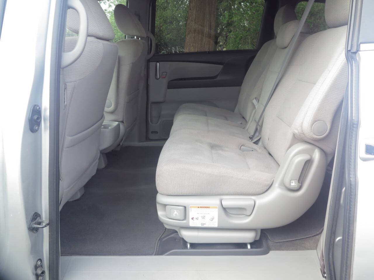 Used 2011 Honda Odyssey EX image 10