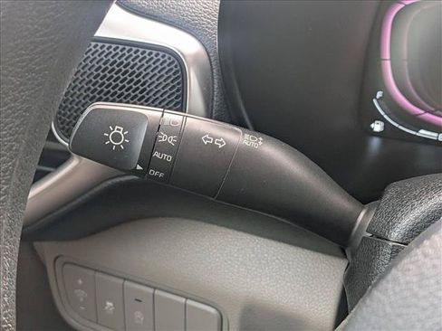 Used 2023 Kia Soul LX FWD image 16