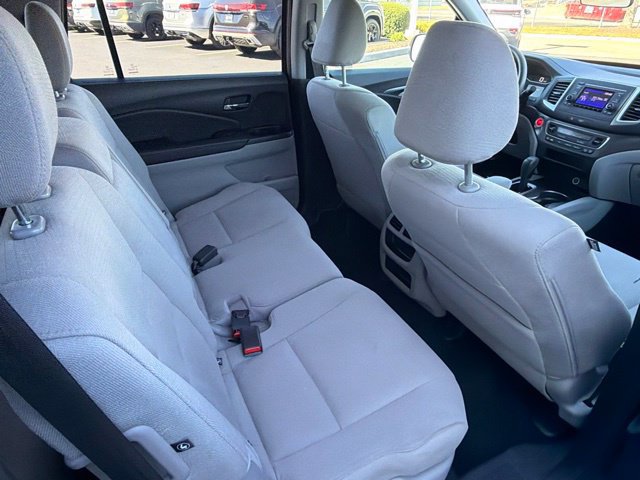 Used 2017 Honda Pilot LX image 13