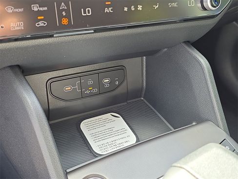 New 2026 Kia Sportage EX image 28