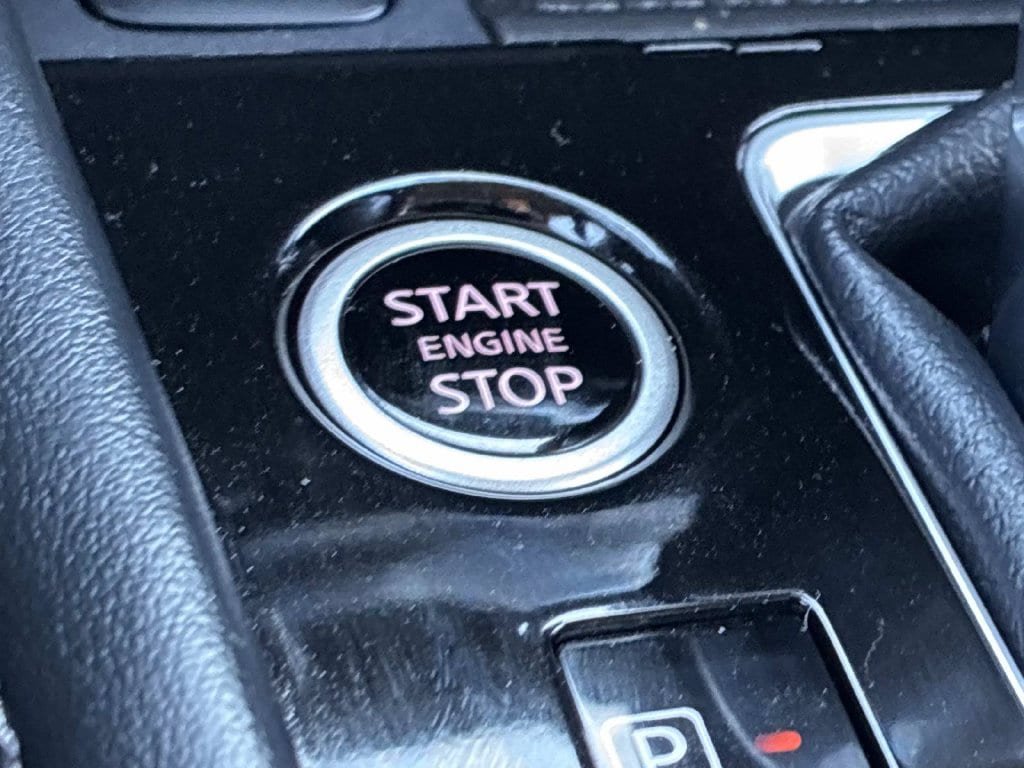 Certified 2023 Nissan Kicks SR w/ SR Premium Package FWD image 27