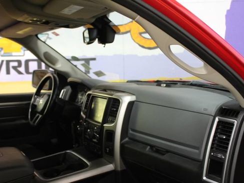 Used 2019 RAM 1500 Warlock AWD/4WD image 12