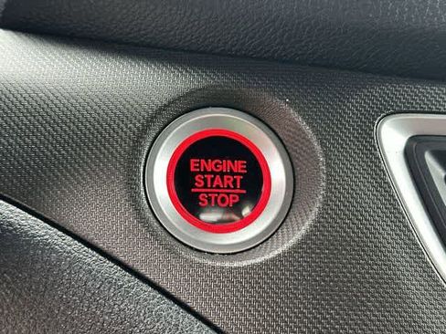 Used 2022 Honda Pilot TrailSport image 11