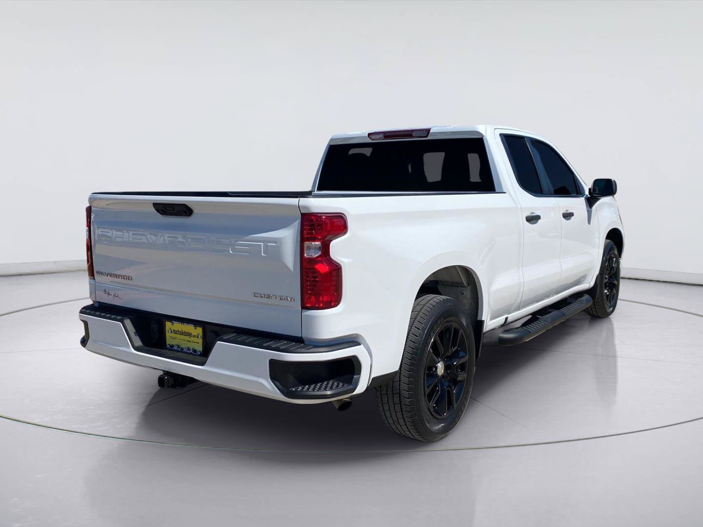 Used 2024 Chevrolet Silverado 1500 Custom RWD image 5