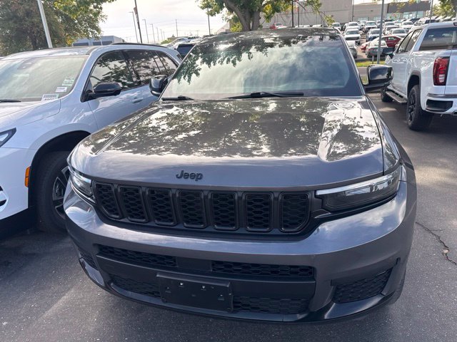 Used 2024 Jeep Grand Cherokee L Altitude AWD/4WD image 2
