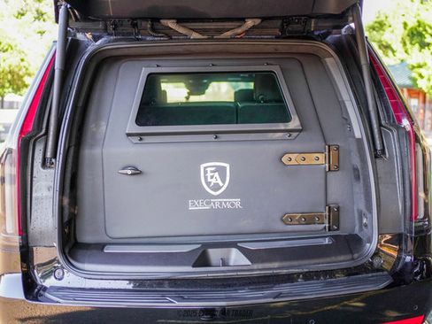 Used 2023 Cadillac Escalade ESV Sport Platinum image 80