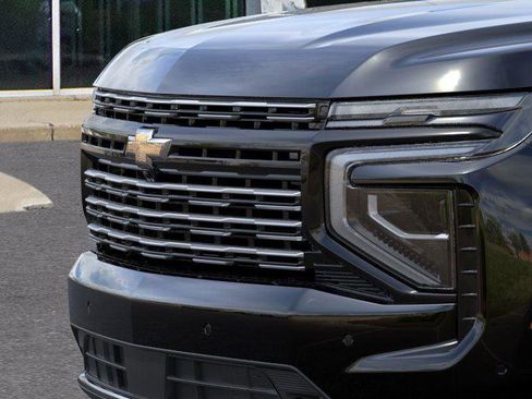 New 2026 Chevrolet Suburban High Country image 13