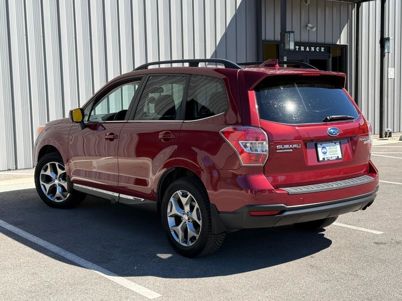 Used 2016 Subaru Forester 2.5i Touring AWD/4WD image 7