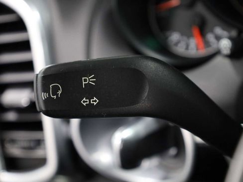 Used 2017 Porsche Cayenne image 31