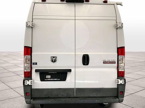 Used 2017 RAM ProMaster 2500 FWD image 4