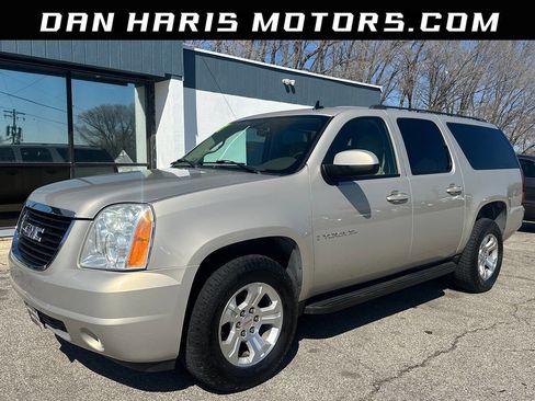 Used 2007 GMC Yukon XL SLE AWD/4WD image 1