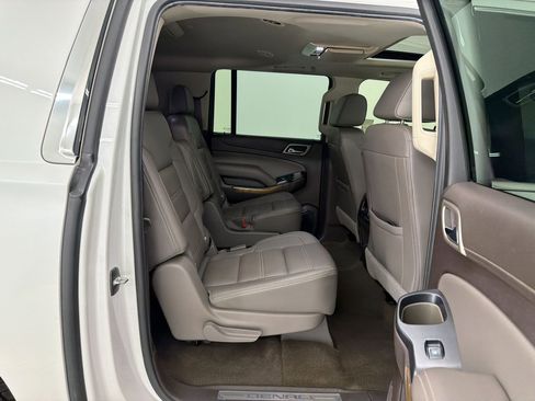 Used 2017 GMC Yukon XL Denali w/ Open Road Package AWD/4WD image 31