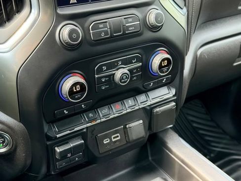 Used 2021 Chevrolet Silverado 1500 RST w/ Convenience Package II AWD/4WD image 18