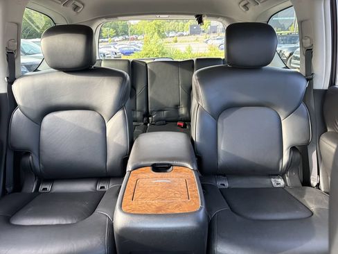 Used 2021 Nissan Armada SL w/ Captain's Chairs Package RWD image 30