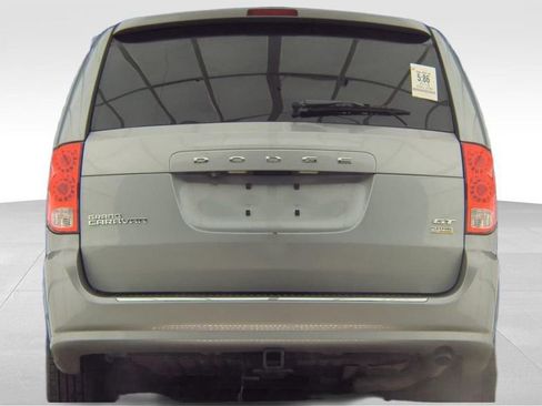 Used 2019 Dodge Grand Caravan GT image 6