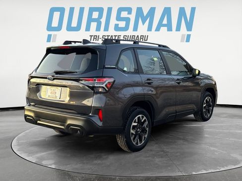 Certified 2025 Subaru Forester Base image 6