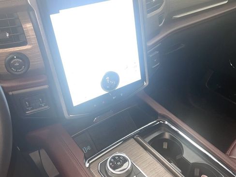 Certified 2024 Ford Expedition Max Limited image 12
