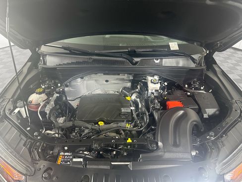 Used 2024 Chevrolet TrailBlazer LS image 32