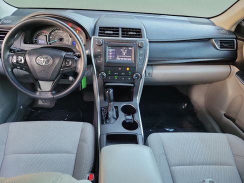 Used 2015 Toyota Camry LE FWD image 8