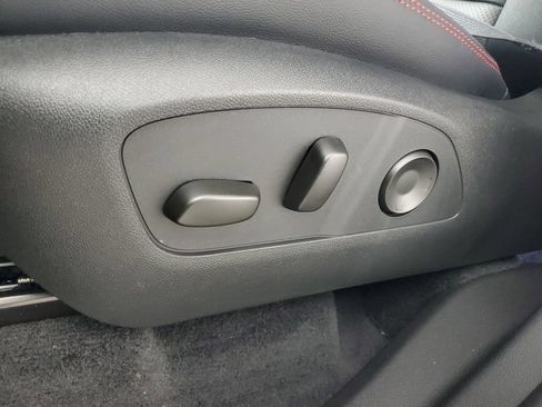 New 2026 Chevrolet Traverse RS w/ LPO, Floor Liner Package FWD image 16