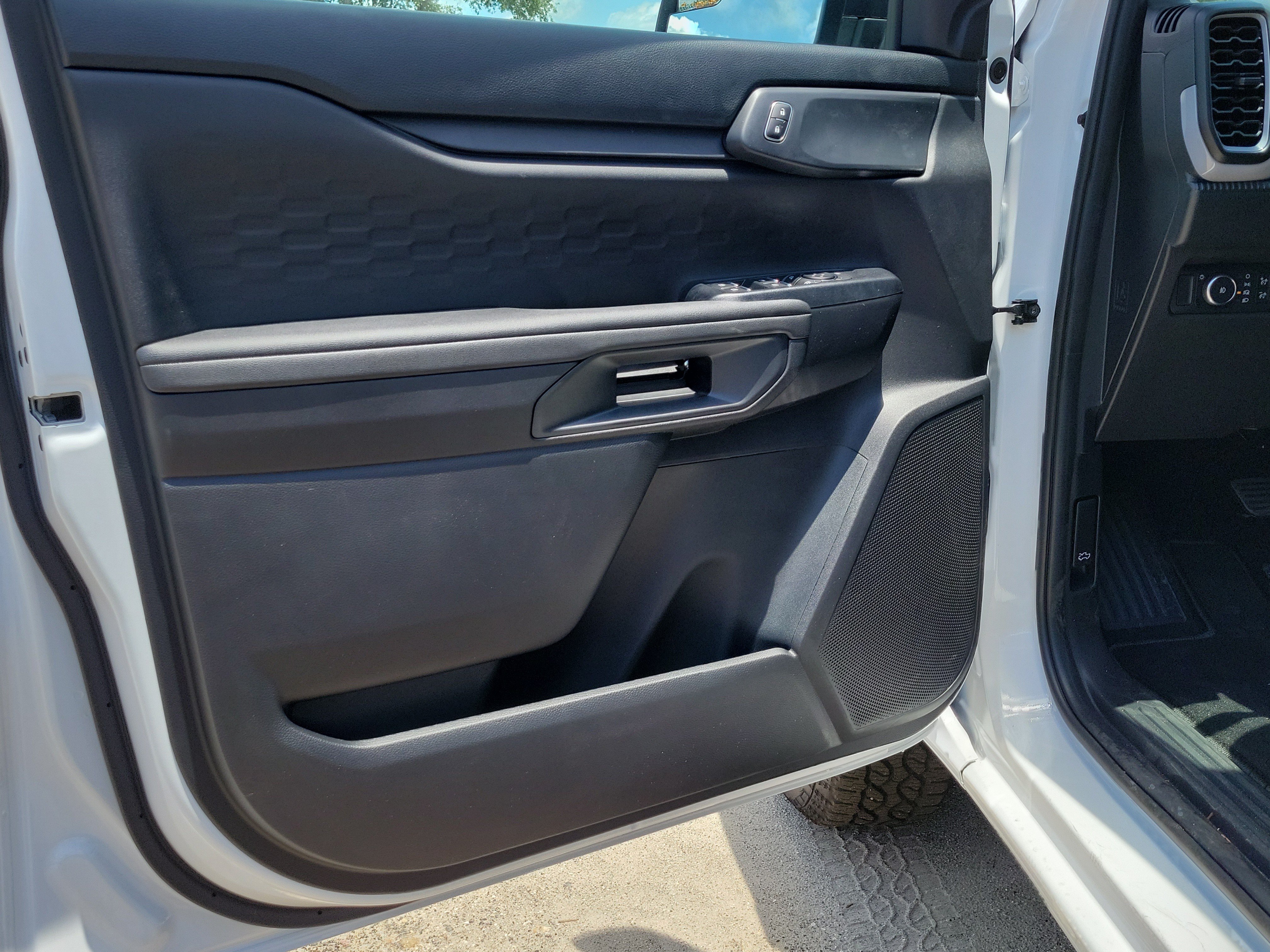 New 2026 Ford Ranger XL w/ Trailer Tow Package RWD image 16