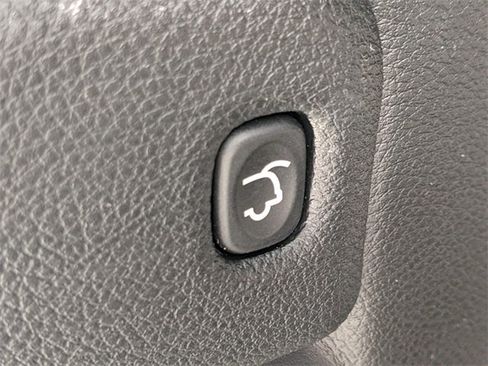 Certified 2021 Jeep Grand Cherokee Limited w/ Luxury Group II image 11