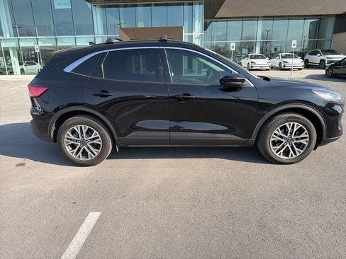 Used 2022 Ford Escape SEL image 7