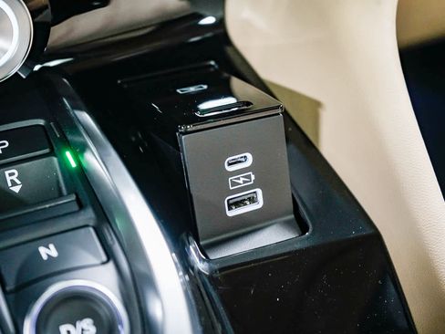 Used 2025 Acura MDX FWD w/ Technology Package image 26