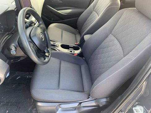 Used 2023 Toyota Corolla LE FWD image 12