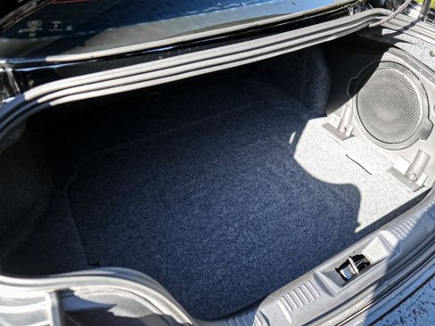 Used 2025 Ford Mustang Premium image 31