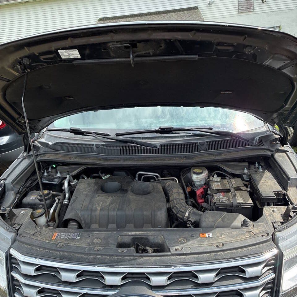 Used 2017 Ford Explorer Limited AWD/4WD image 10