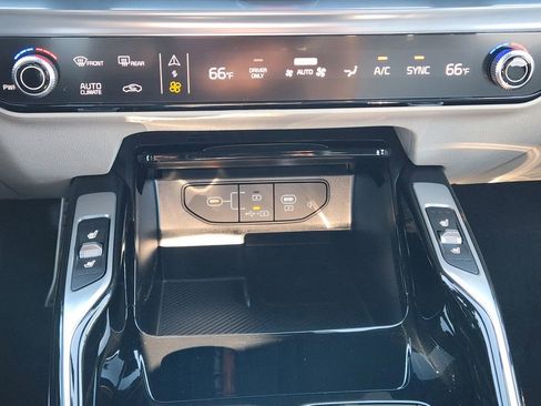 New 2026 Kia Sorento SX Prestige image 22