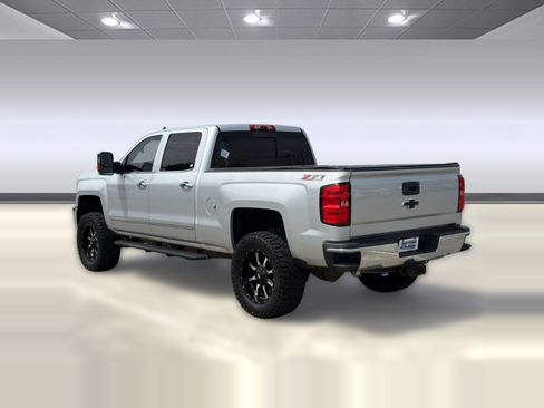 Used 2015 Chevrolet Silverado 2500 LTZ w/ Duramax Plus Package AWD/4WD image 3