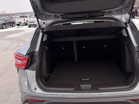 New 2026 Chevrolet Trax ACTIV w/ Sunroof Package image 9