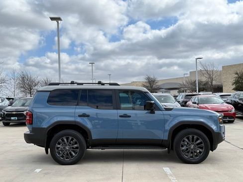 Used 2025 Toyota Land Cruiser w/ Premium Package image 5