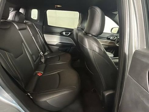 Used 2024 Jeep Compass Limited AWD/4WD image 29