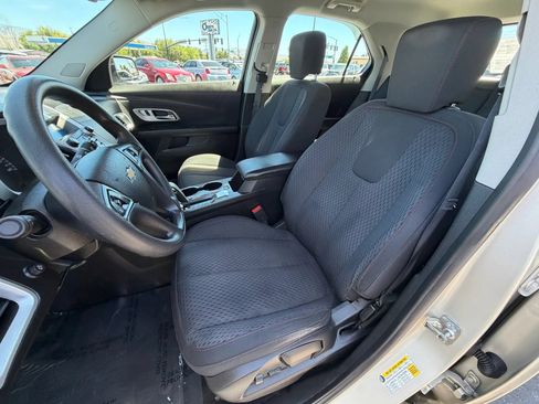 Used 2013 Chevrolet Equinox LS FWD image 9