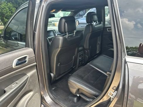 Used 2015 Jeep Grand Cherokee Altitude AWD/4WD image 12