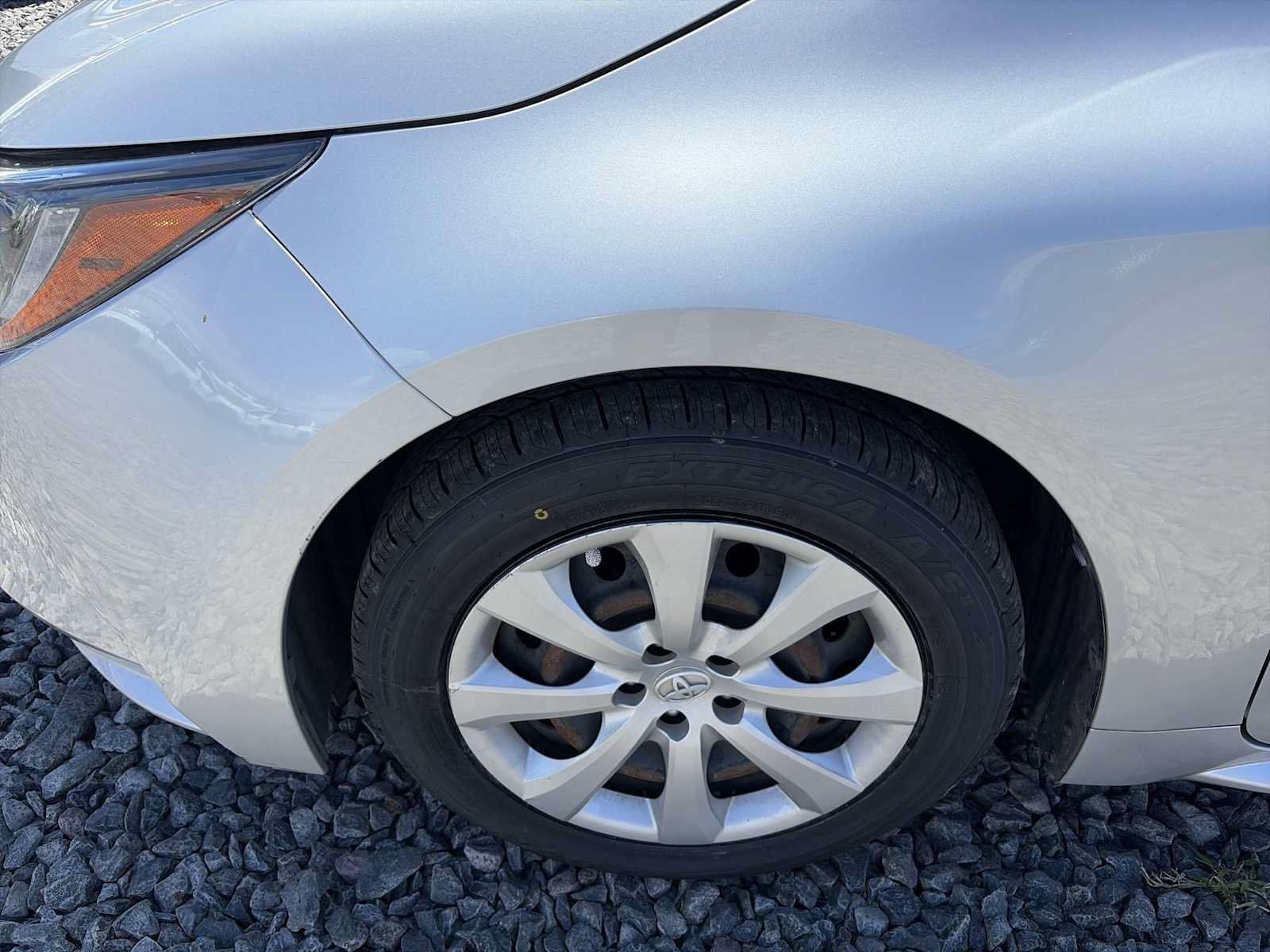 Used 2021 Toyota Corolla LE FWD image 18