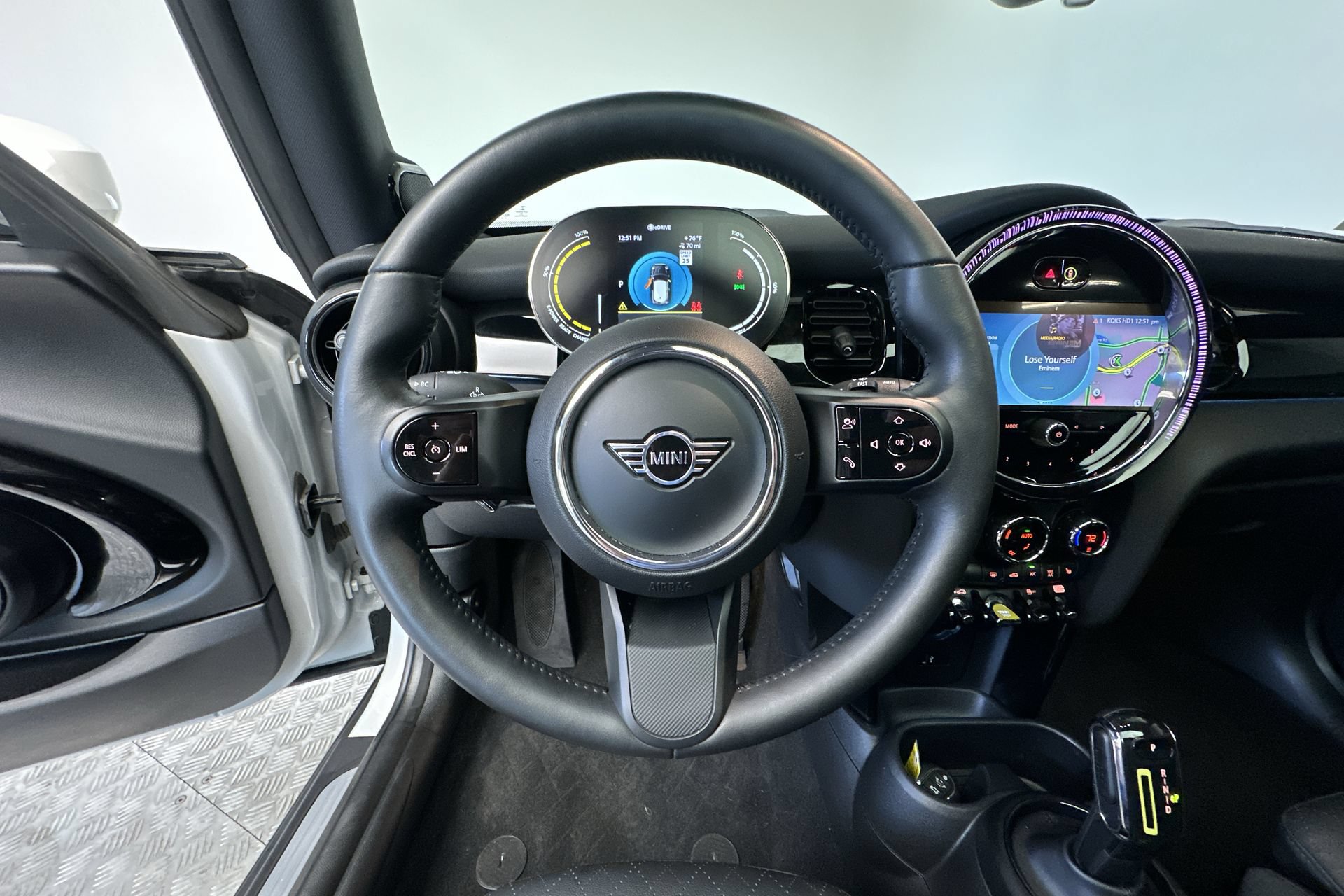 Used 2023 MINI Cooper SE FWD image 17