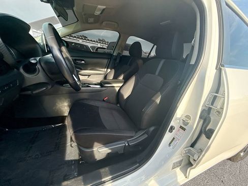 Used 2021 Nissan Sentra SV FWD image 22