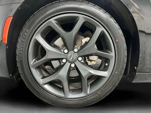 Used 2022 Chrysler 300 Touring w/ Sport Appearance Package RWD image 26